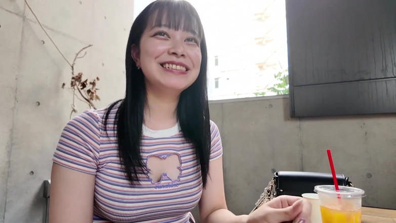 Strix: Recogida y follada vol. 08: una estudiante universitaria tetona seria que...