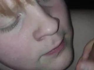 Extrem intensiver blowjob mit cumshot