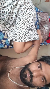 Indisches mädchen hat harten sex zu hause in mumbai