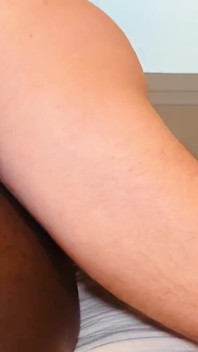 Afroblackxxxx monsterdickhunt tarafından derinden sikiliyor