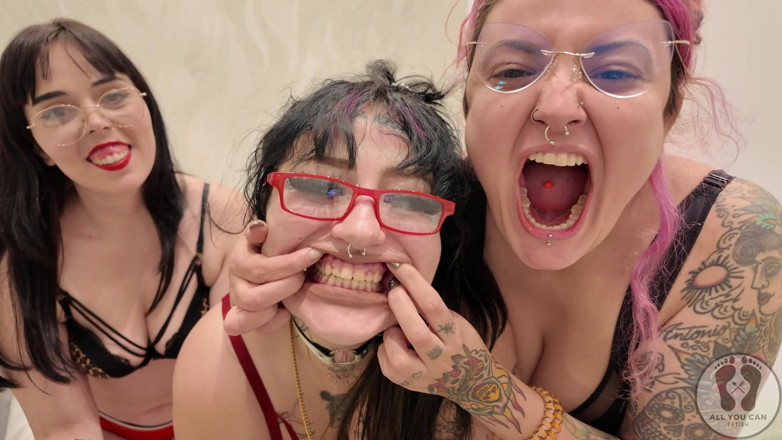 All You Can Fetish: Baculaté dívky hloupé tváře, sliny, ústa, jazyk a zuby fetiš