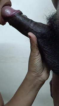 Pertama kali adik tiriku nyepong kontol dan dicrot di mulut untuk pertama kali