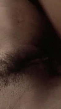 Tutkulu esmer orta yaşlı seksi kadın yabancının derin darbelerini alıyor