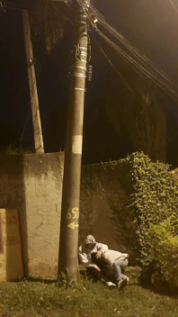 Ich habe meine frau erwischt, wie sie mich auf der straße betrügt - nimm es jetzt in den arsch