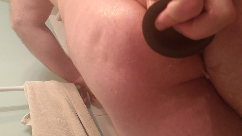 Charlieboy69: 深肛门 18 英寸