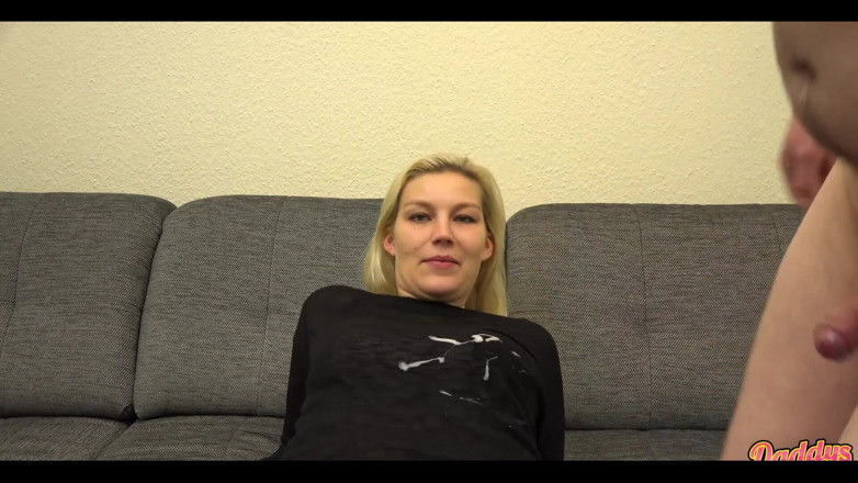 Daddys Luder: CFNM - He Cums Completely Naked on My Clothes
