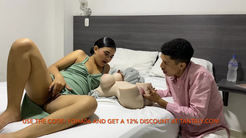 Yohamedi: Meine beste freundin lehrt mich, wie man eine tantaly sexpuppe...