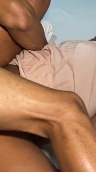 La meilleure amie de Mildred ne craint pas de se faire baiser n’importe où et n’importe quand par une grosse bite quand elle est excitée, partie 2