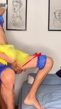 Femboy prenses twink dom nathan tarafından sahipleniliyor ve kullanılıyor