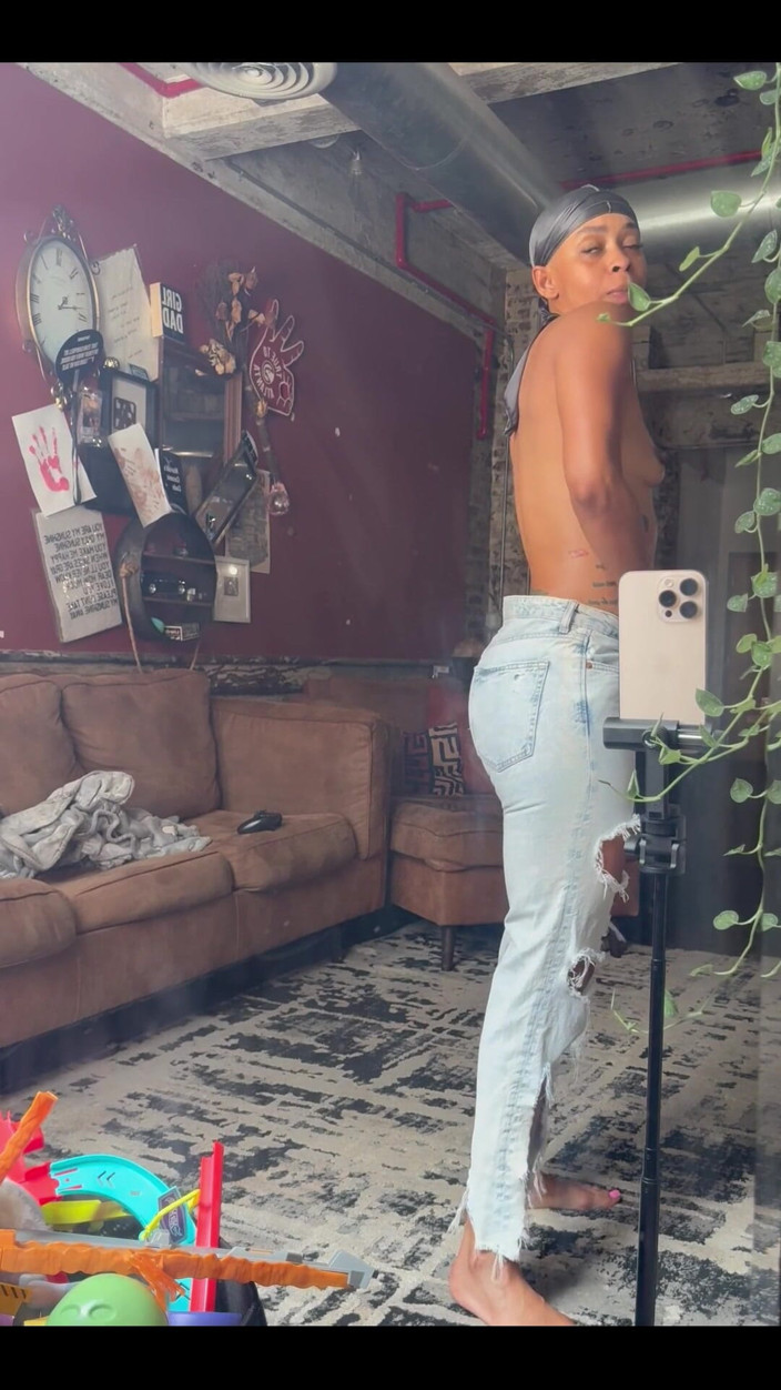 vanillaslimcara: 4386564112.mp4