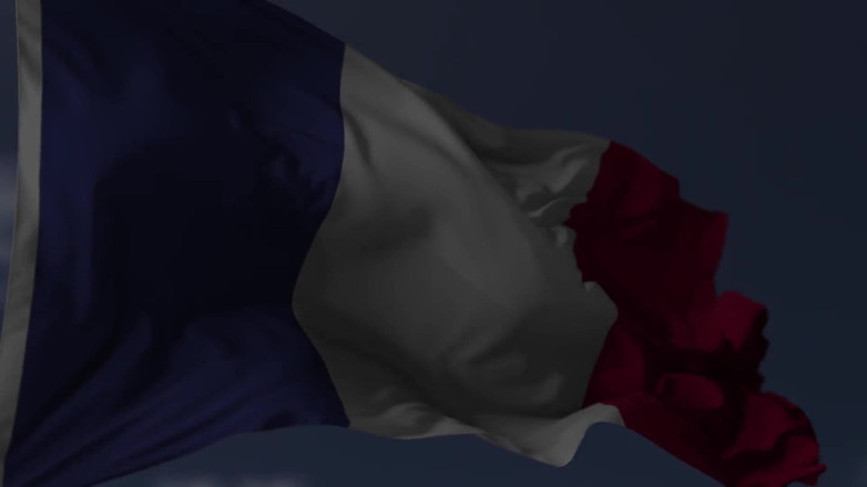 Made In France: बिस्तर में परोसा गया सेक्सी नाश्ता