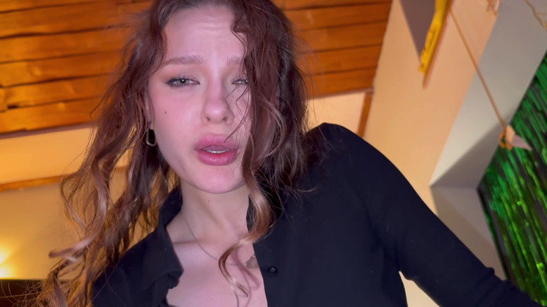 Alexa Poshspicy: Punto di vista: Sorellastra persa nel culo a carte. su...
