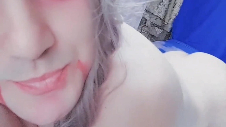 Kitty_Cross: Oyuncu, değerli, kışkırtıcı