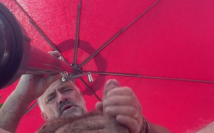 Daddybearvlc: Daddybears vířivku !! Ano, to je to, co dělám, když jsem...
