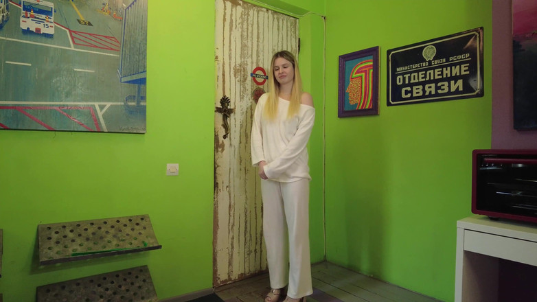 Oopsmodels: Tatăl vitreg se întâlnește cu fiica vitregă sexy care a venit...