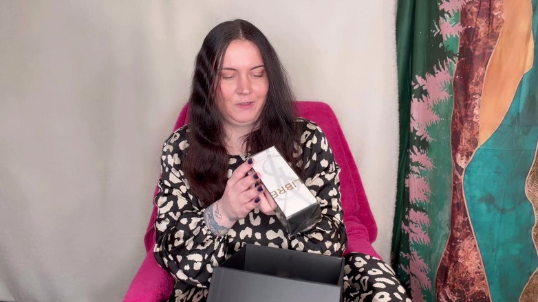 MissFFW: Miss Ffw membuka kotak Perfume Barunya Haul