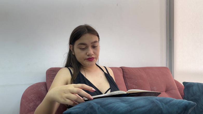 Julianaburning: I Fuck My Sweet College Friend in Exchange for Giving...