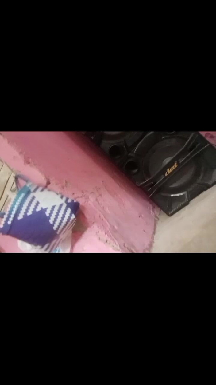 Citra: La mia figliastra è diventata la mia moglie prostituta quando ero...