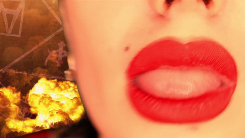 Goddess Misha Goldy: Inside of a Devil! Devour Fetish!