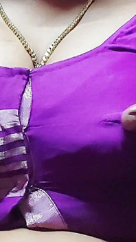 Sexy masáž velkého zadku MILF