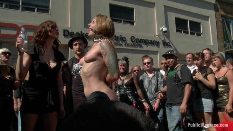 Public Disgrace by Kink: Folsom Sokak Fahişesi