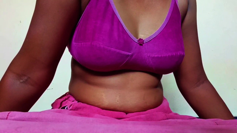Ammukutty88: Ammu Takes off Her Bra and Reveals One of Her...