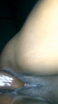 Fingering Grandma Ranto Secretly in the Garage