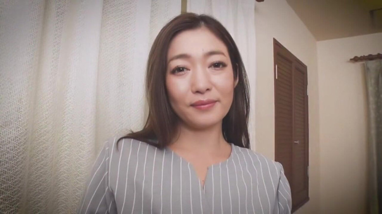 Eros721 official: Busty Wife Secretly Has Sex with Husband's Colleague at Home