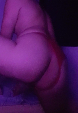 Gabbizinha: Válcování zadku v kalhotkách