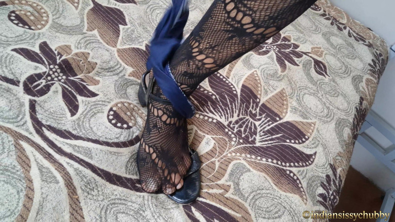 Indiansissychubby: Fahişemi seans için gevşetiyorum anal arama ve muayene