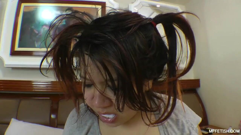 Sapphic Latinas: 크림 파이를 원하시나요?
