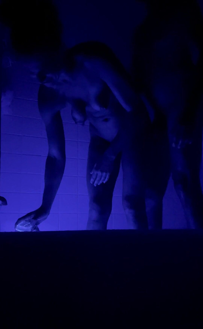 VibeWithMommy: このシャワーヘッドのおかげで、シャワーセックスを実際に試す価値がありました!おすすめします!