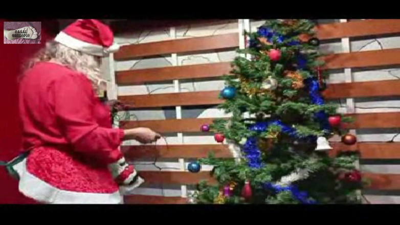 Casal Gresopio Feet: Stiefmoeder kerstvoeten tijdens het berijden van de kerstboom 2025