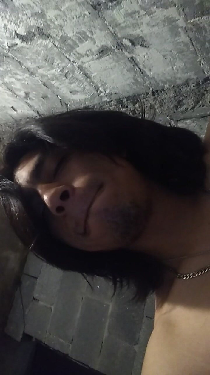 AlexAlejandro13: Banyoda Kıyafetlerimizi Çıkaralım