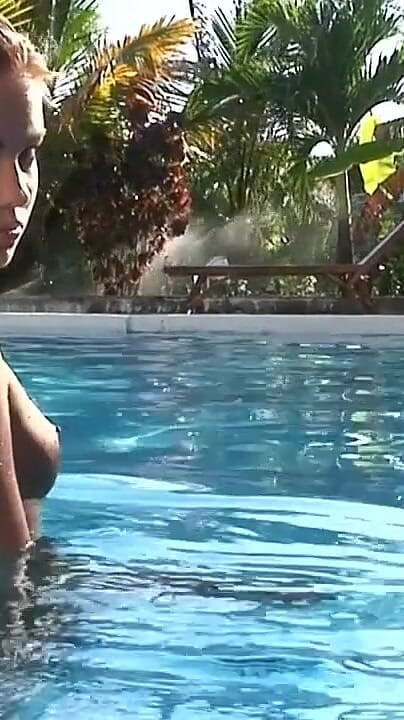 Innocence (Watch4beauty) Innocence (Watch4beauty)