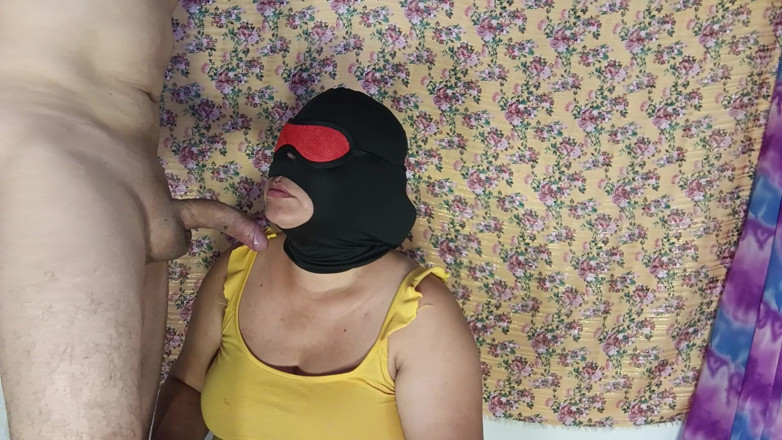 Bondage homemade mature: Máscara de mamada