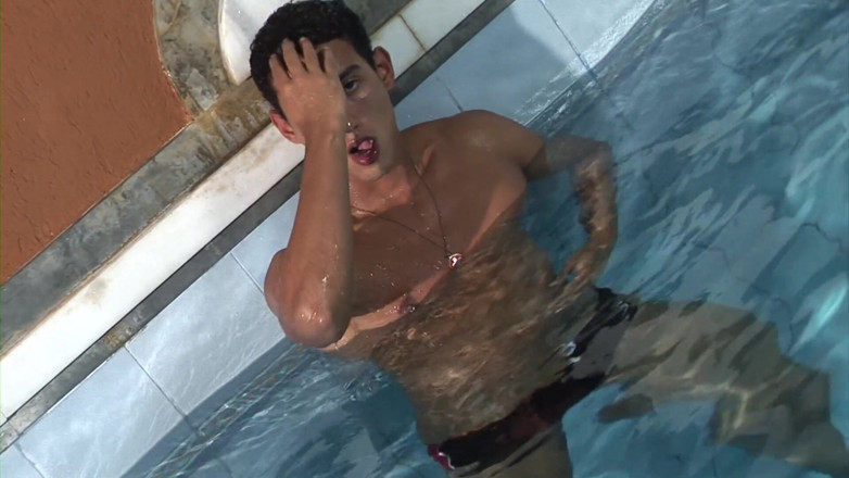 Male Dream: Latino dude jerking his dick nex to swimming pool