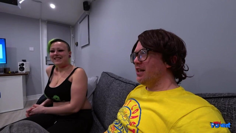 Nerd Pervert: Maeve winters - 2 secchione sborrata