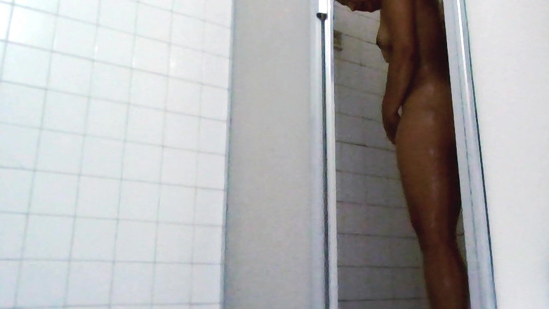 MASSIMO Y ENZO: Bathroom Shower Water Wet Real Couple Real Home