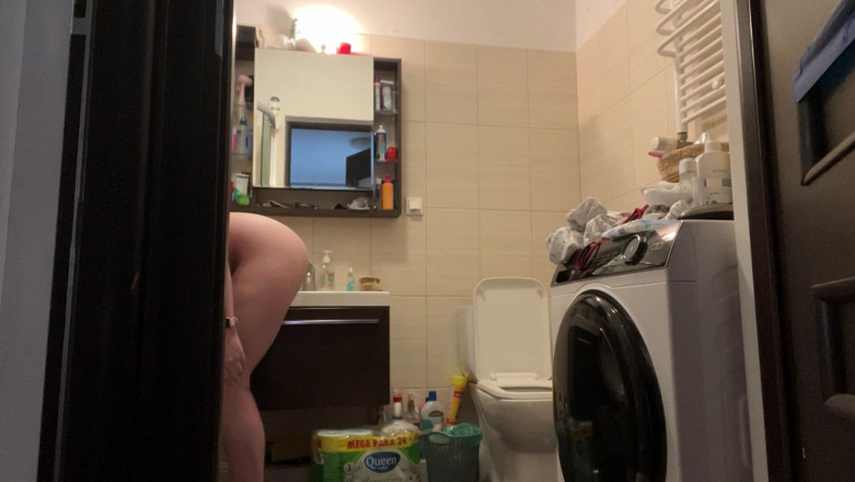 NicoleRay: POV: Observing the Tenant