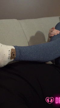 Laura's Sweaty Feet Session - dreamgirls in Socks