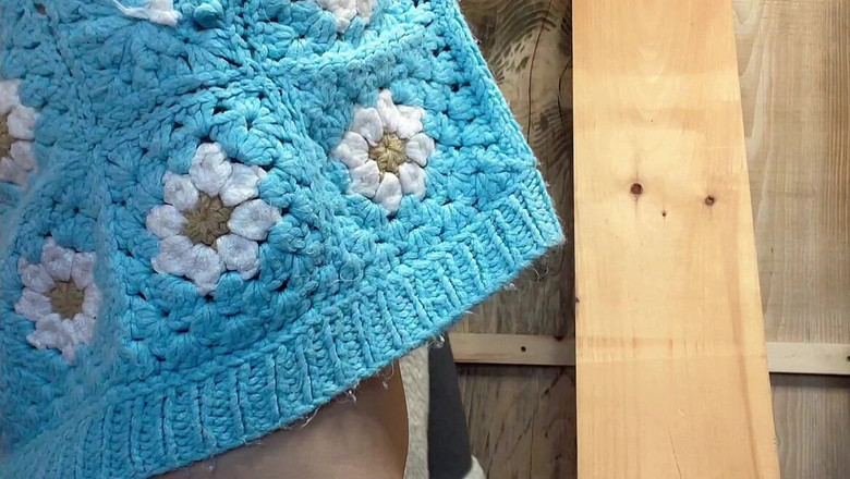 sweethanajapanese: Мокрая грязь писающей киски Hana Chan симпатичное маленькое тело