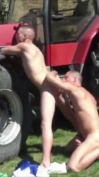 Hetero zvědavá ošukaná venku Brice Farmerem