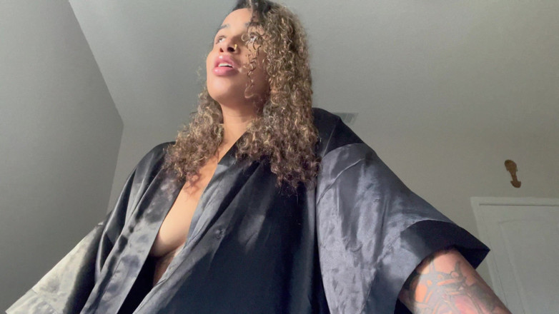 Mya Mula Goddess: Chupar como madrasta