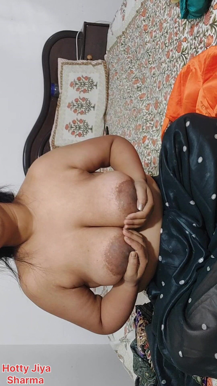 Hotty Jiya Sharmaa: Devar untuk seks dubur kasar dan keras selepas urut di...
