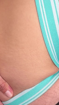 Um submisso... Para um grande rabo