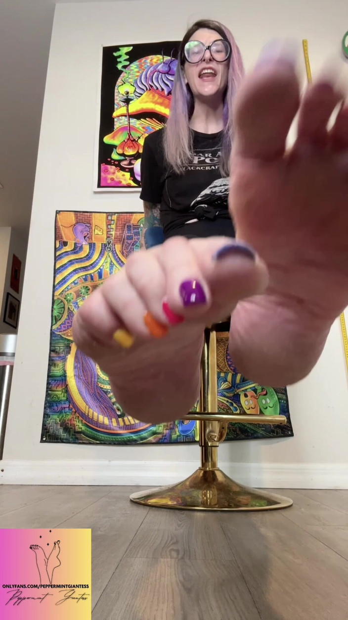 Peppermint Giantess: 67 Angry Giantess GF odstraní všechny vaše herní data velikost 16...