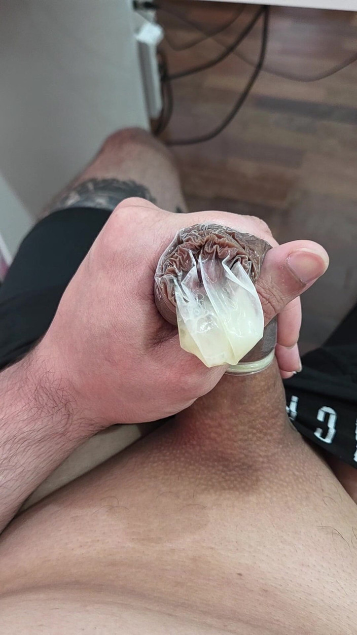 Lkdick8: Я Наполнил Презерватив Молоком.