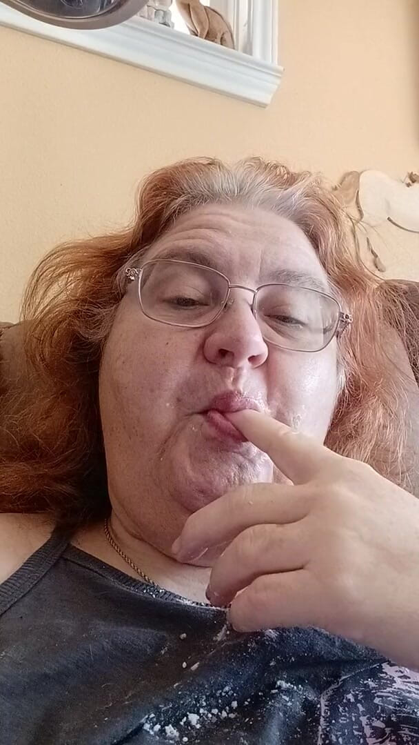 BBW nurse Vicki adventures with friends: Cream Puff Delight