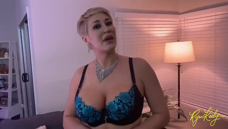 RyanKeely: La fica del capo robusto stuzzica e la beatitudine del...